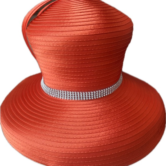 Charm’s Orange Hat - Picture 14 of 14